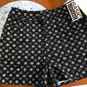 Basic Editions 100% cotton black shorts with white 🤍& 🌸  Sz 12